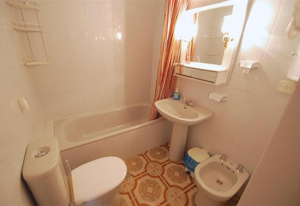פואנגירולה 3 Bedroom Spacious Apartment מראה חיצוני תמונה