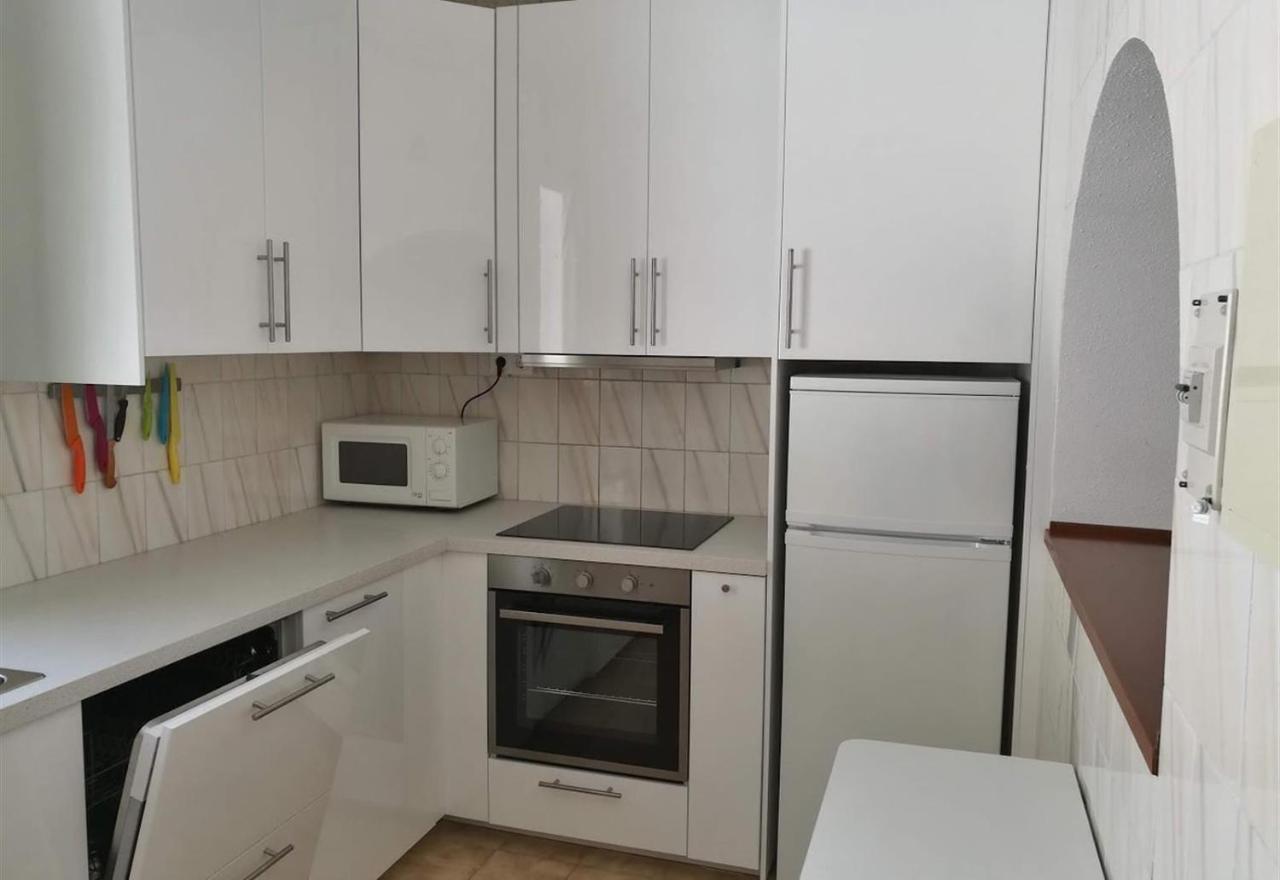 פואנגירולה 3 Bedroom Spacious Apartment מראה חיצוני תמונה