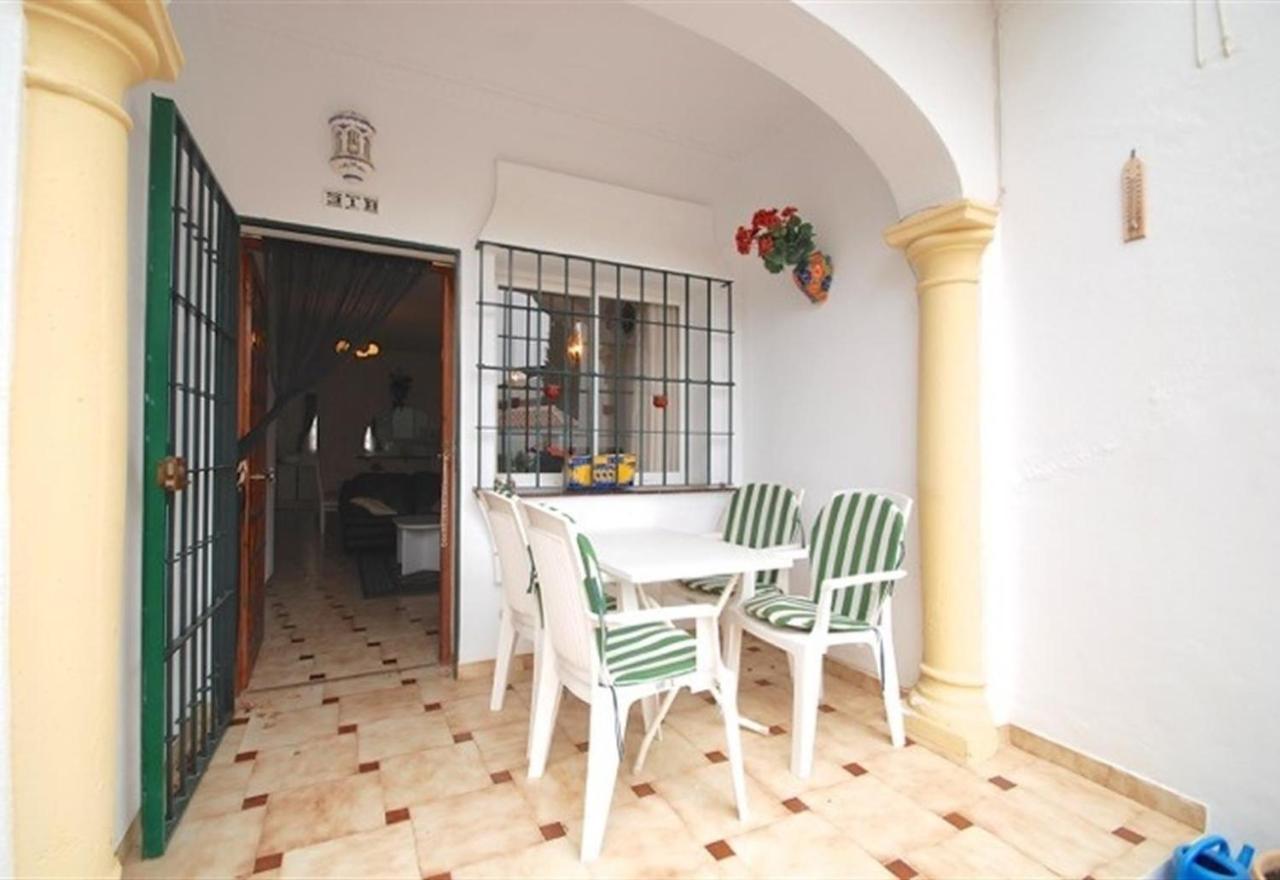 פואנגירולה 3 Bedroom Spacious Apartment מראה חיצוני תמונה